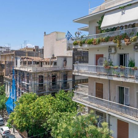 Апартаменты Newly Renovated 2Br Apt! Афины Экстерьер фото