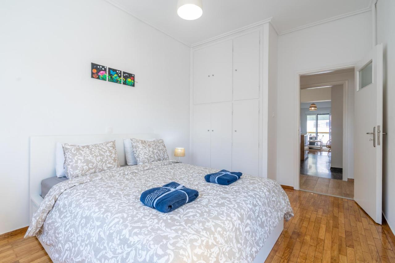 Апартаменты Newly Renovated 2Br Apt! Афины Экстерьер фото